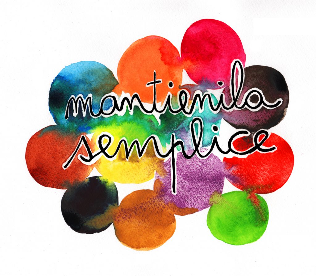 watercolor design with bubbles with the italian phrase "keep it simple" or "mantienila semplice"